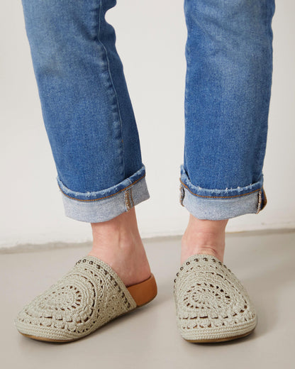 Bolinas Clog - Hand Crochet - Natural Grey Medallion