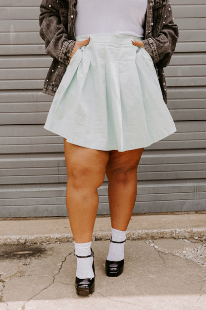 Brilliant And Charming Skirt Curves