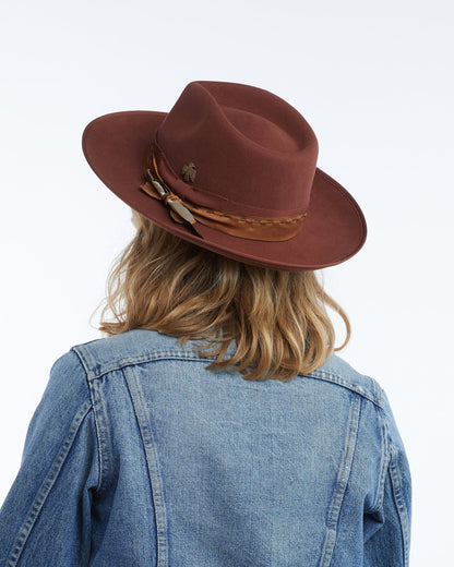 Bennie in Cinnamon